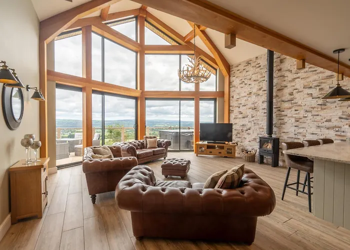 Valley View Luxury Lodges Gamekeepers 4 Bedroomed