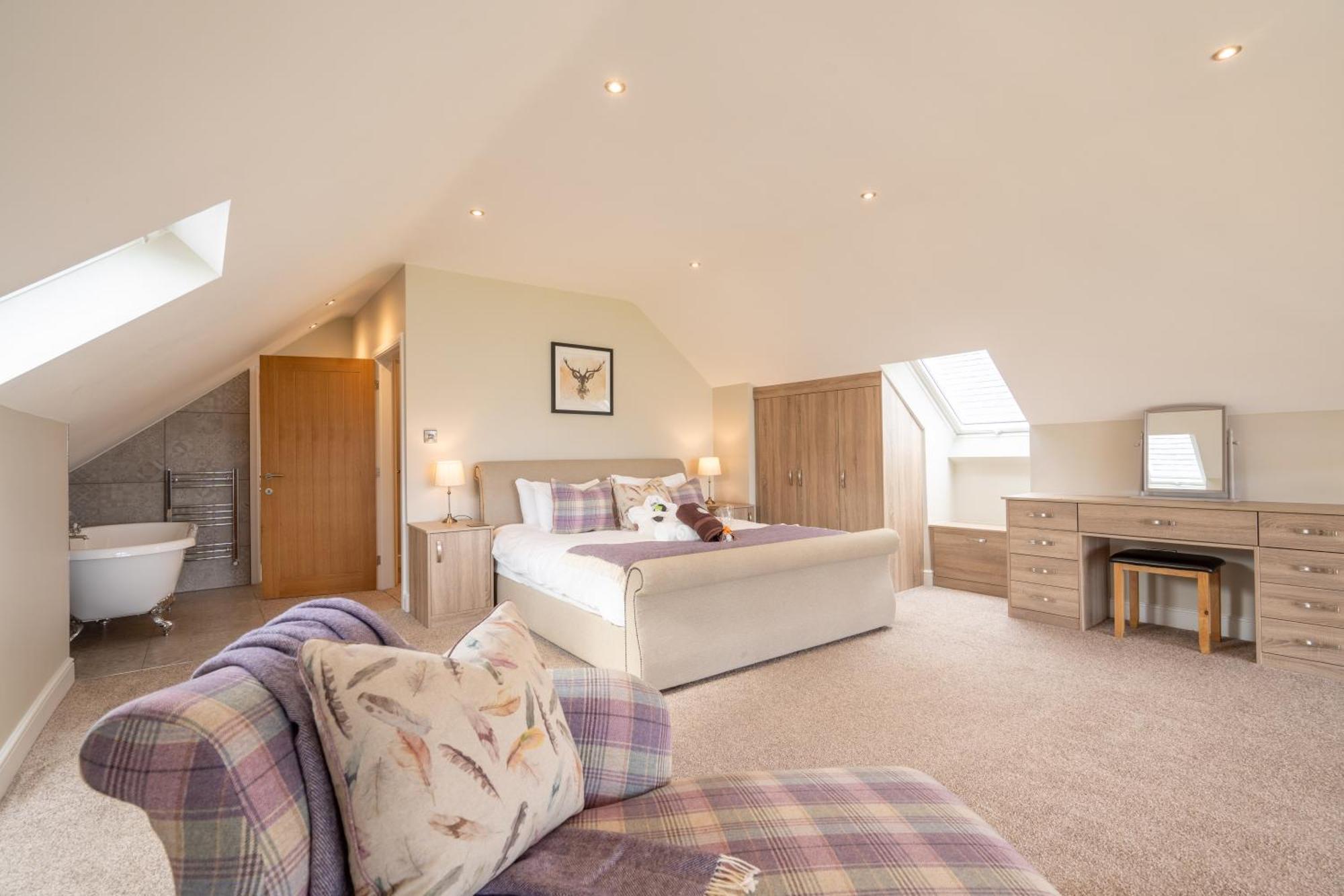 Valley View Luxury Gamekeepers 4 Bedroomed