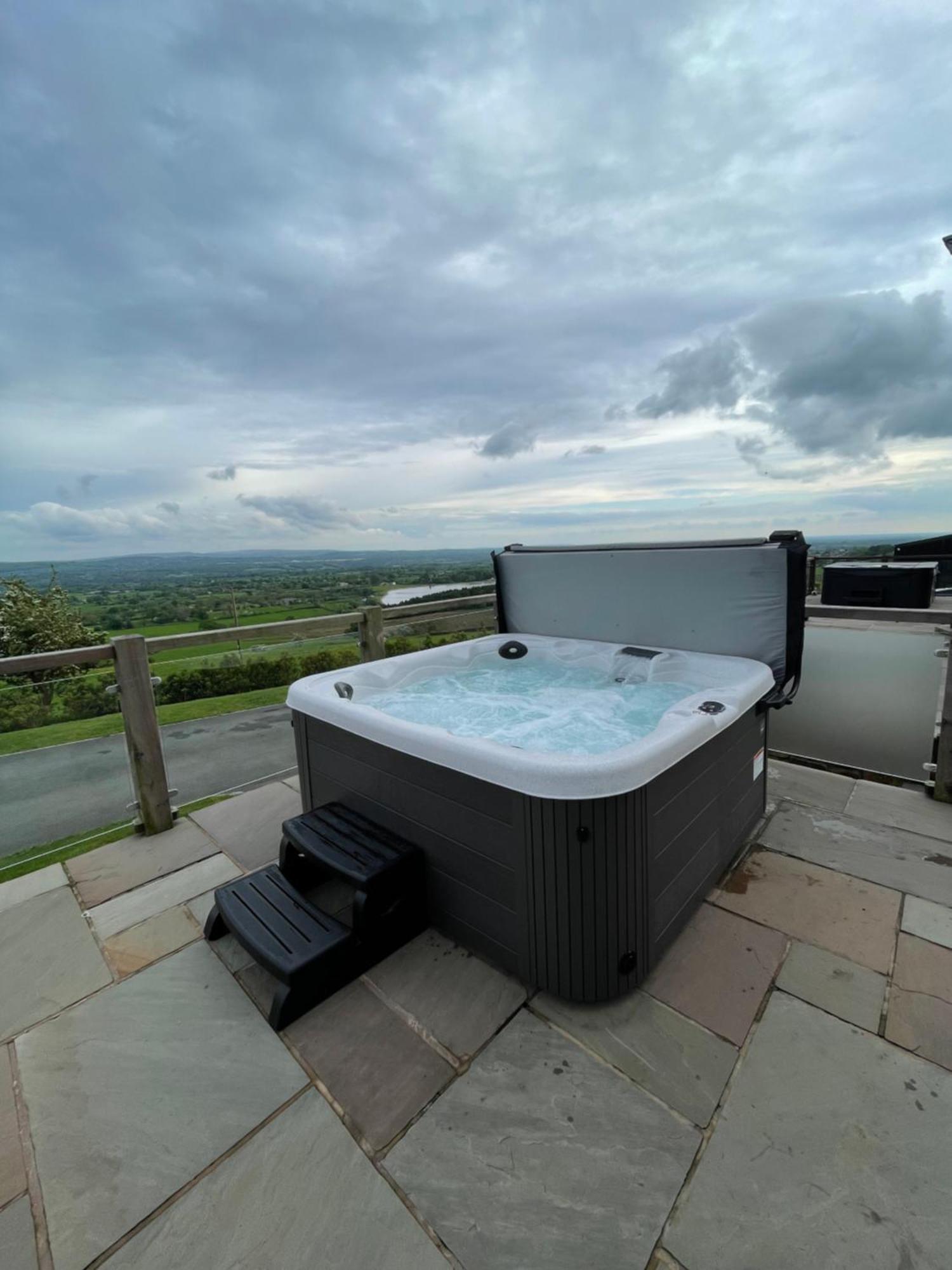 Valley View Luxury Gamekeepers 4 Bedroomed * Preston (Lancashire)